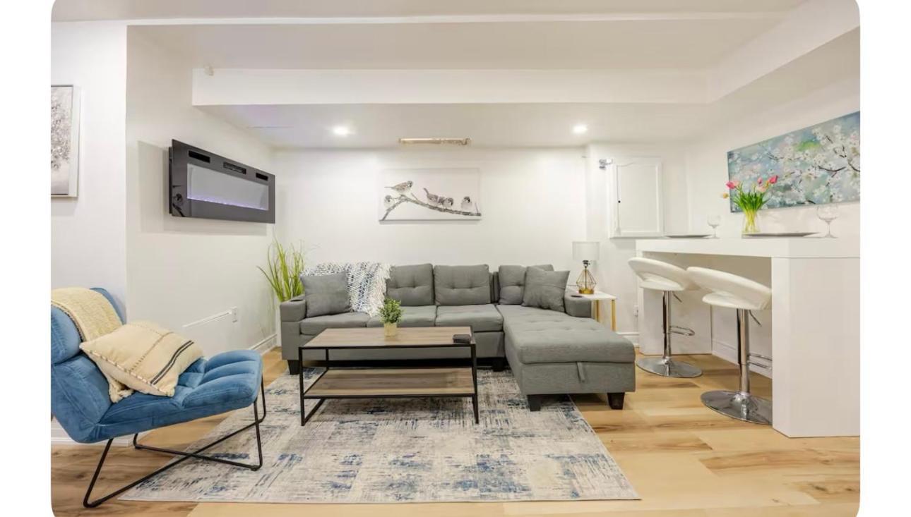 شقة Luxurious 1000 Sq Ft Oasis برامبتون المظهر الخارجي الصورة